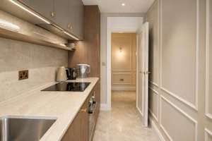 Marble & Light image 8