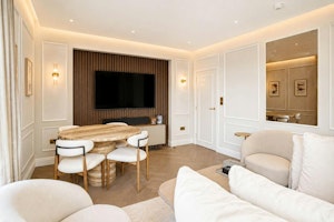 Marble & Light image 6