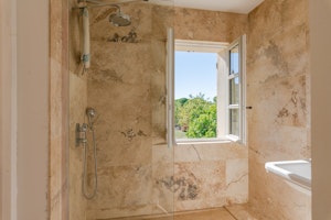 Lourmarin Retreat image 13