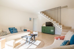Lourmarin Retreat image 8
