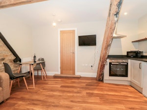 Flat 5 image 10