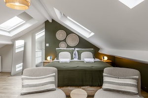 Temple Heights image 11