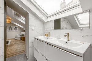 Temple Heights image 10