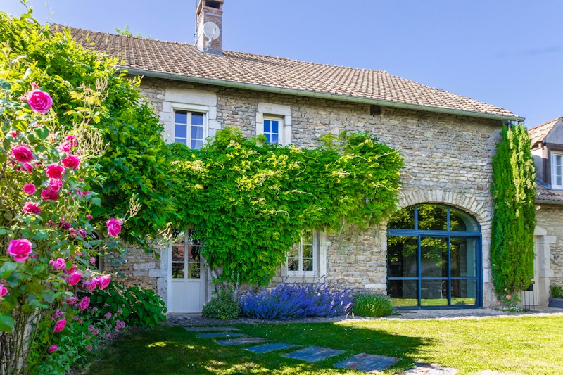 Burgundy Haven main image