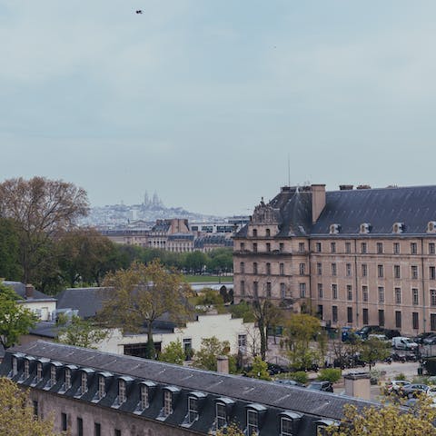 Explore historic Hôtel National des Invalides, a fifteen-minute stroll from this home