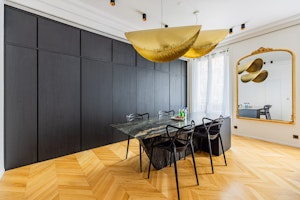 Elegant Parisian Residence image 8