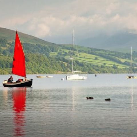 Stay just five minutes from beautiful Bala Lake