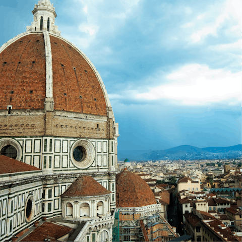 Enjoy the apartment's prime location with the majestic Duomo a few steps away from your front door 