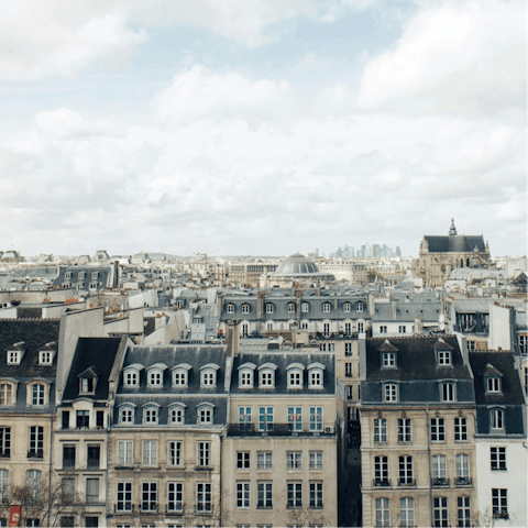 Fall in love while exploring the historic streets of central Paris 