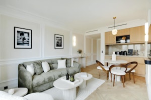 Parisian Splendour image 7