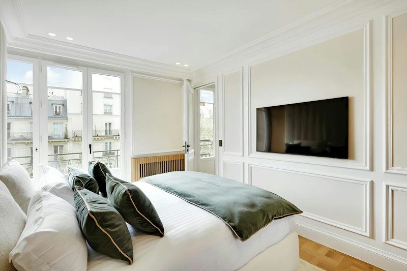 Parisian Splendour additional image