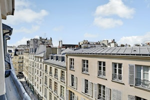 Pretty Paris image 9