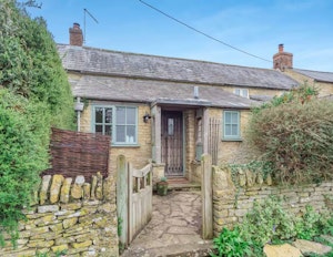 Cottage Hideaway image 13