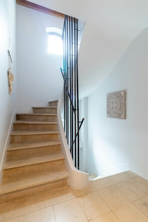 Alma Mansion image 7