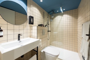 The Art Deco Atelier image 11