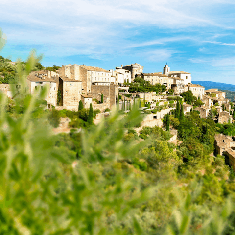 Explore the villages and vineyards of rural Provence