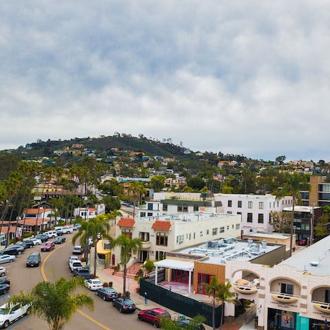 Stay in the heart of the action on Prospect Street