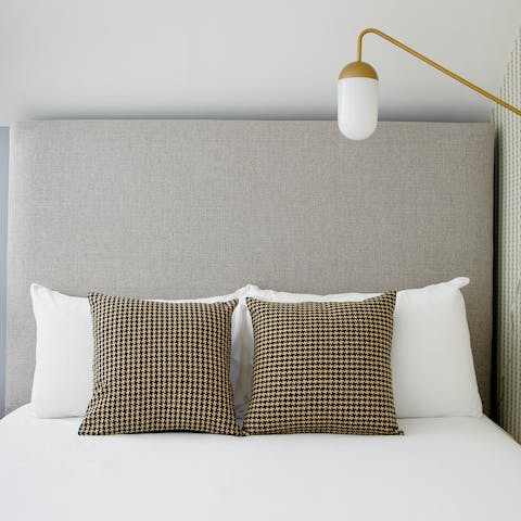 Rest easy in the cosy bedroom and wake up ready to explore