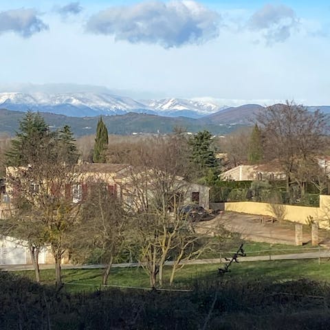Discover the scenic Rivières region of France